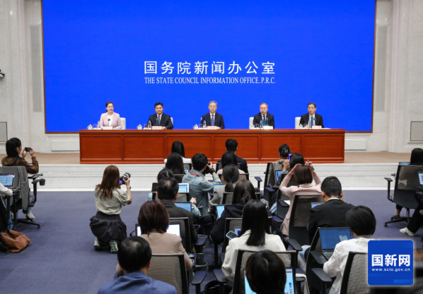 尚红网  超3000亿元 一季度中国进出口银行投放贷款支持外贸稳定增长